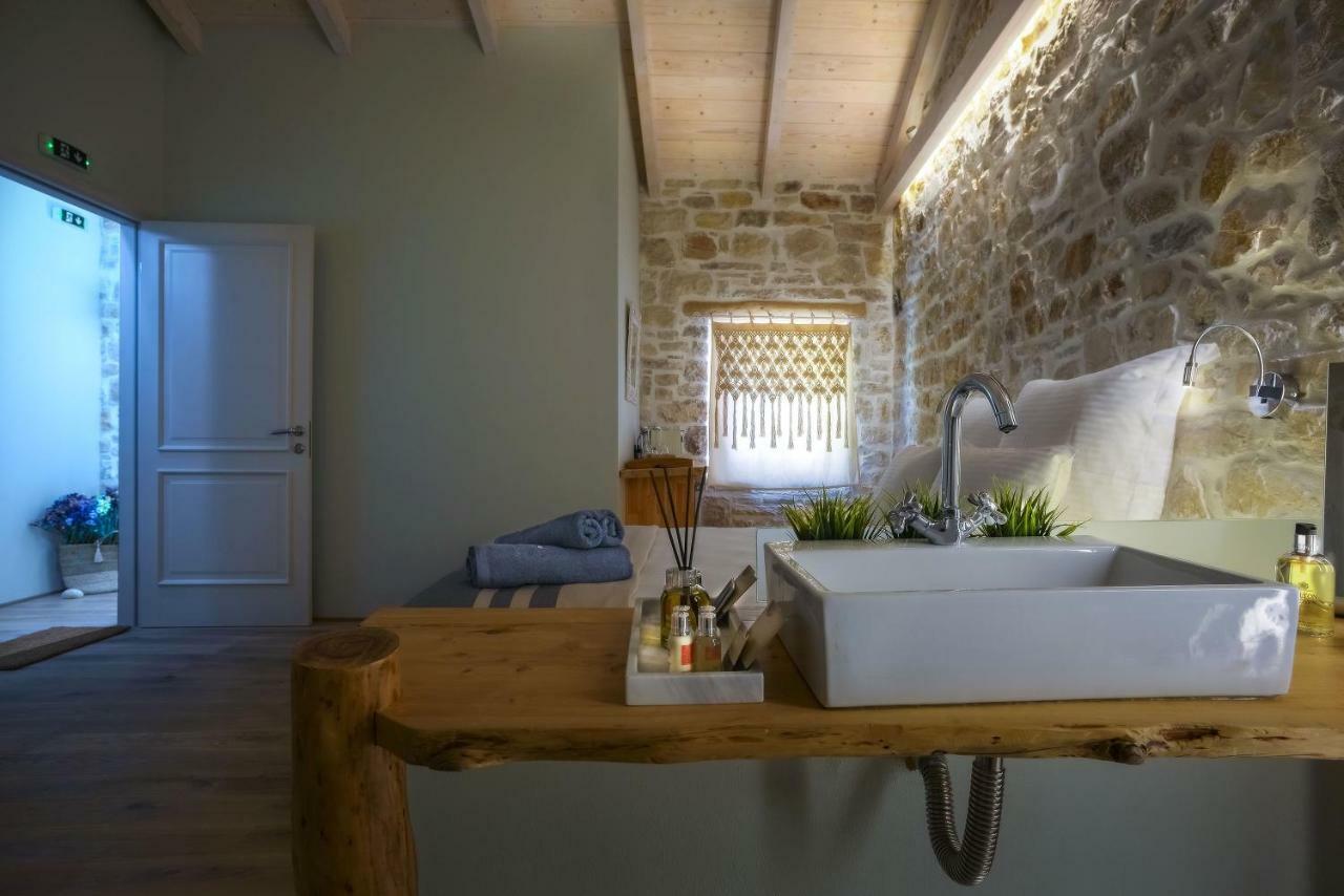 جايوس Paxos Fairytales Lovenest 1 المظهر الخارجي الصورة